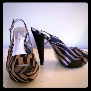 Jessica Simpson Animal Print Platform Shoe Size 6